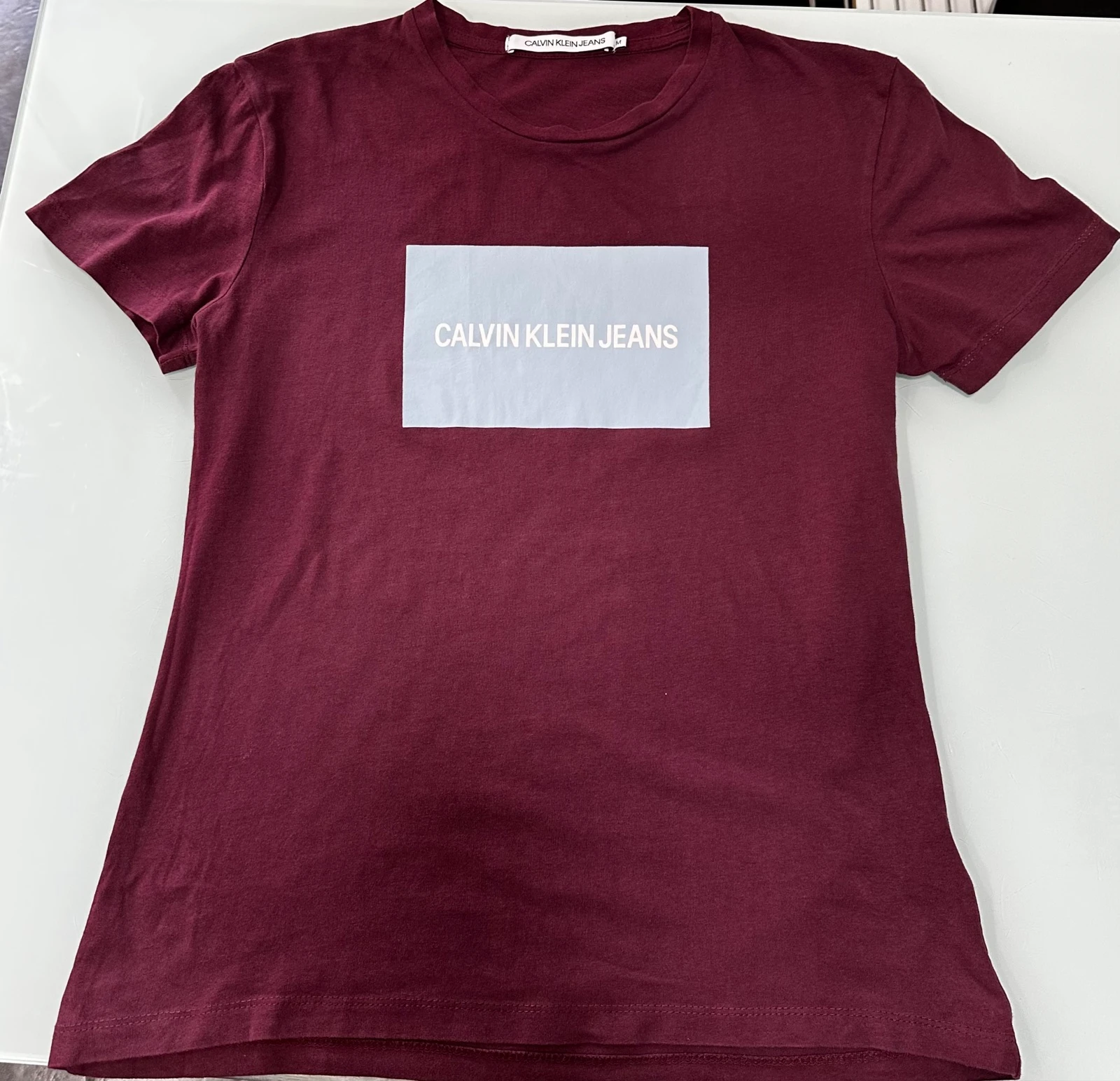 Calvin Klein Jeans t-shirt granate, talla M
